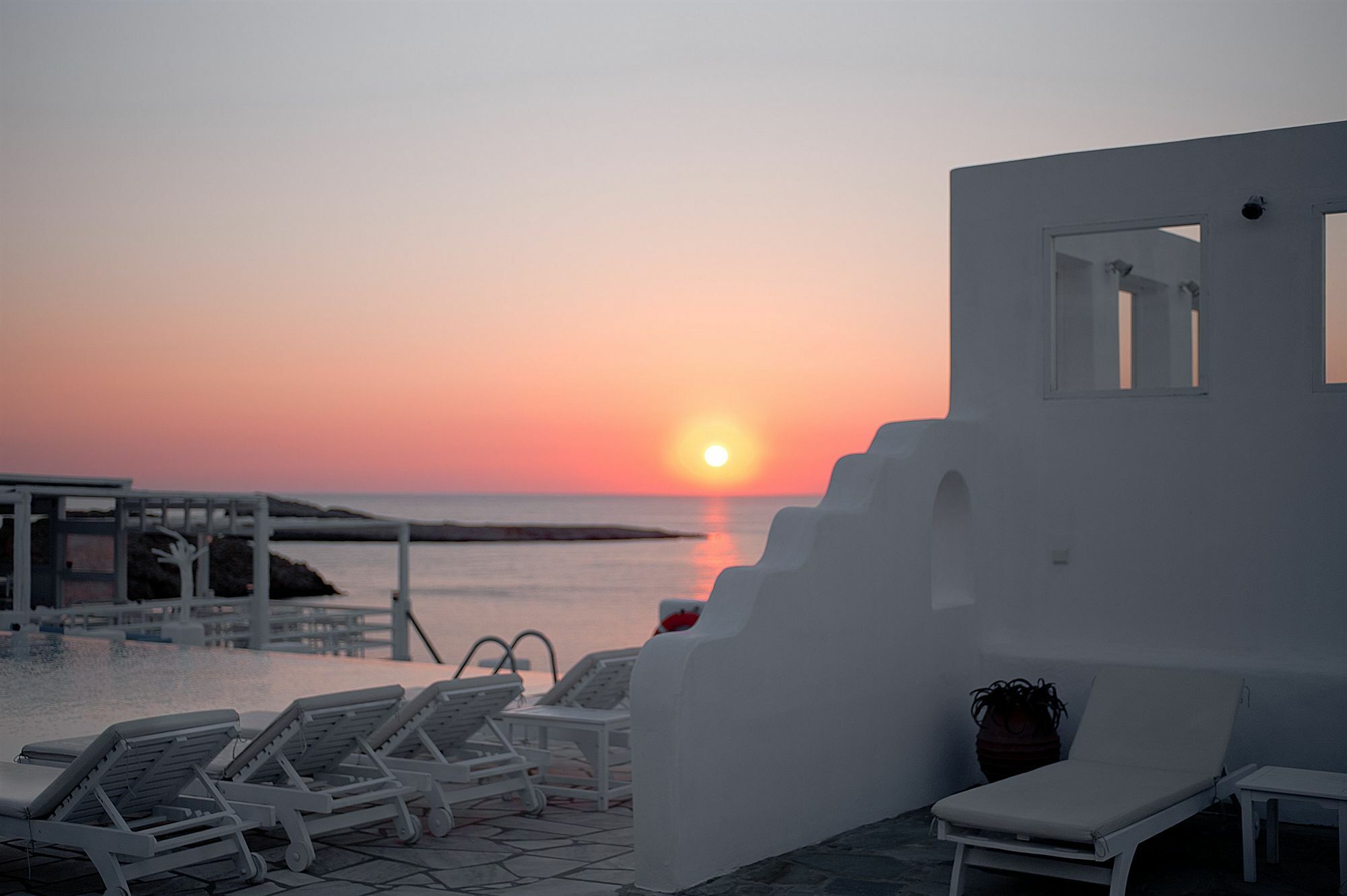 Mykonos Lolita, A Grecotel Resort To Live Mykonos Town Bagian luar foto